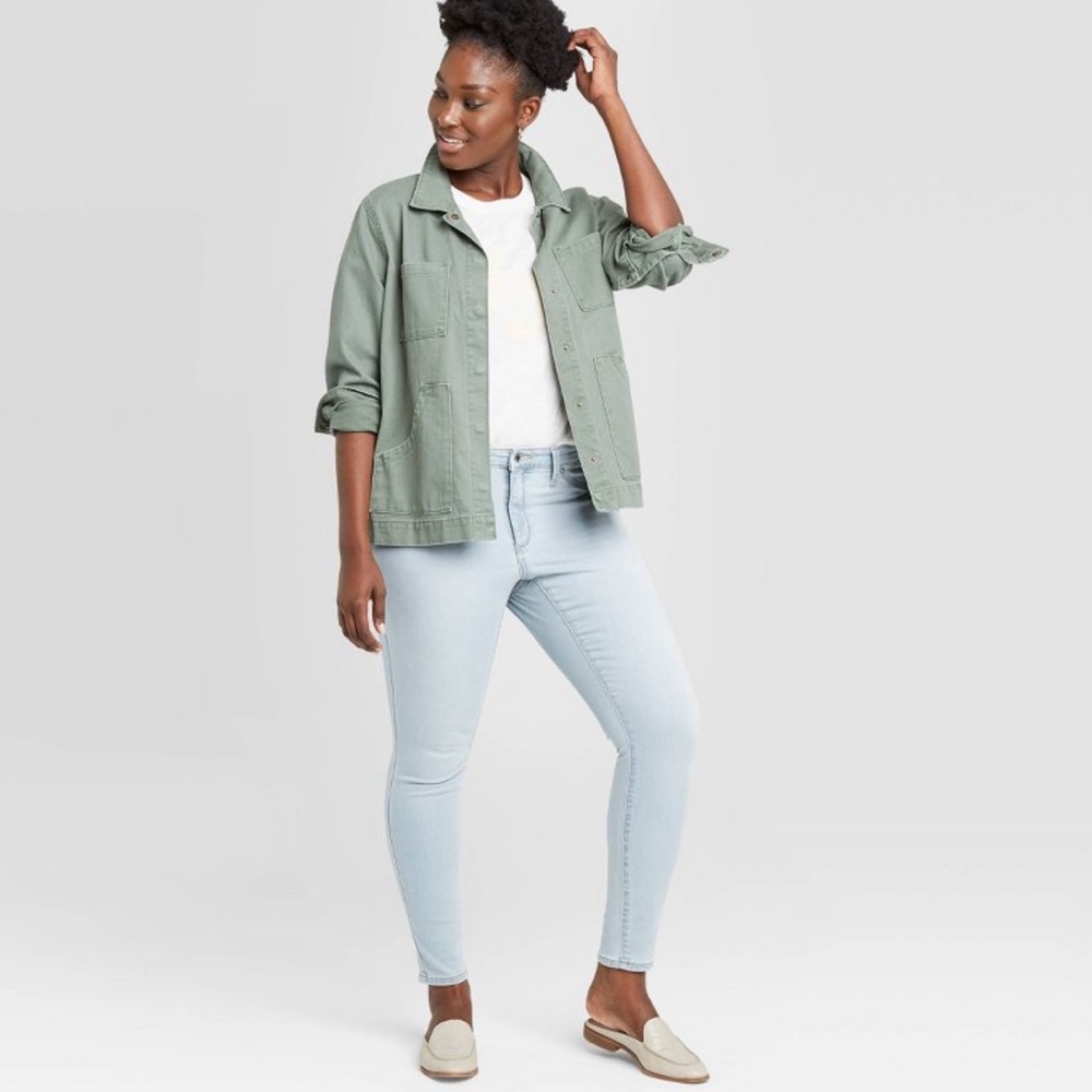 Universal Thread Women Light Wash MidRise Jeggings